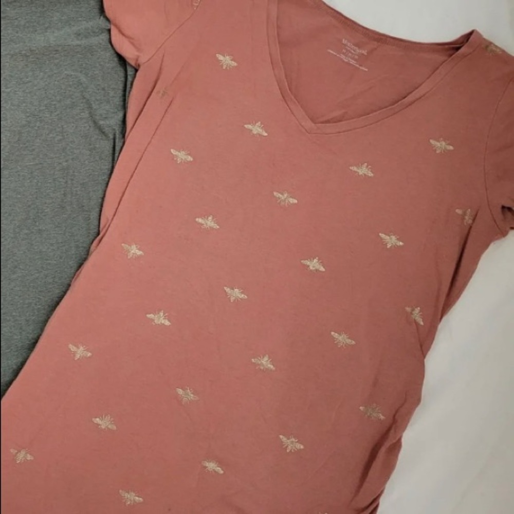 ISO NOT FOR SALE!! ISO a honeybee Motherhood Maternity top in small or medium!